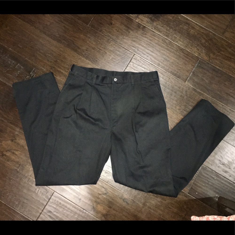 WRANGLER MEN'S RIATA PLEATED BLACK SLACKS 38x34